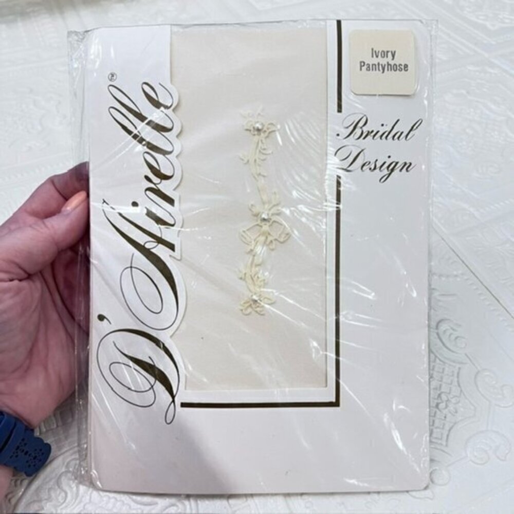 VINTAGE D'airelle IVORY BRIDAL PANTYHOSE SHEER TOE ONE SIZE NYLON PEARL WEDDING
